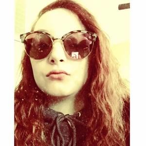 Meet your Posher, Carrie